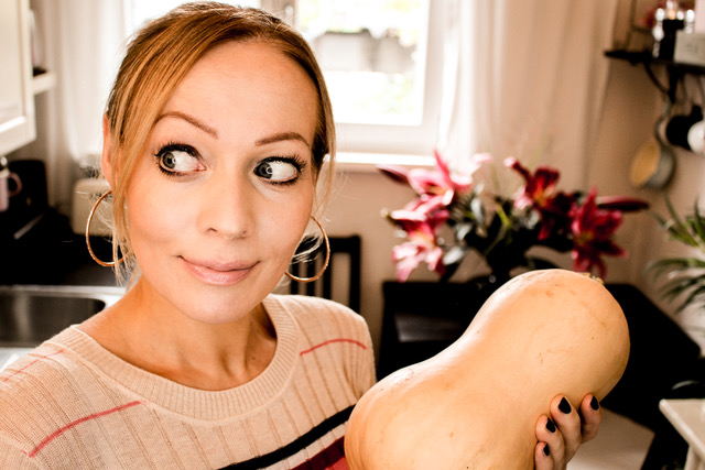 Nina mit Butternuss Kürbis Nina